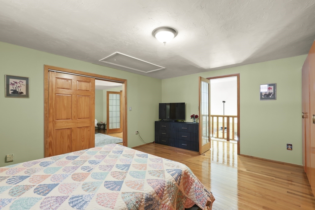 92 Carver Road Plymouth, MA 02360 - Photo 9 of 32