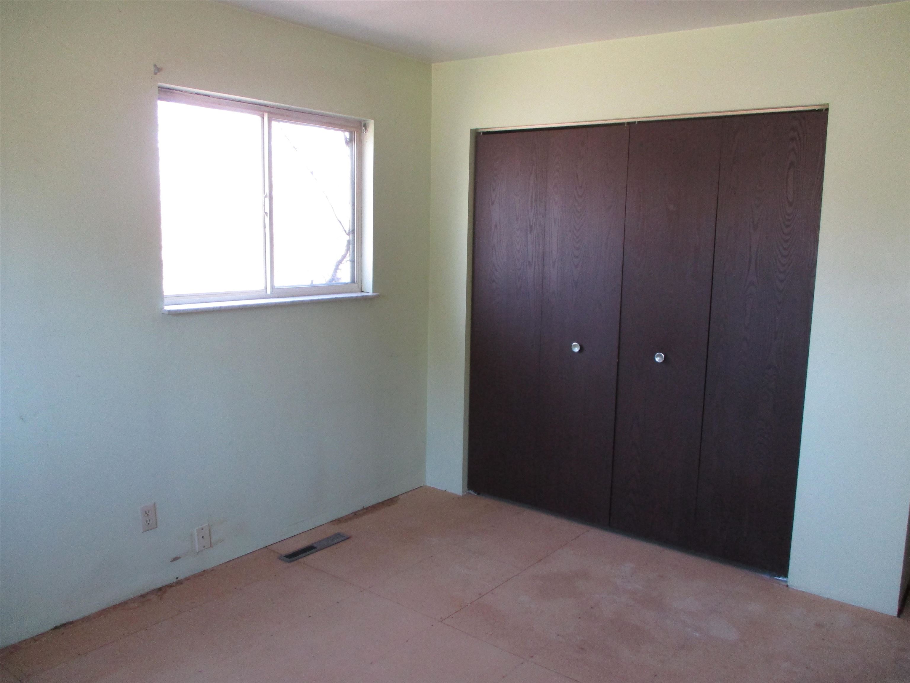 3622 Lansing Road Bancroft, MI 48414 - Photo 12 of 33 50134917-fb45fe51-e50f-46d4-be09-0a39ef330e63.JPG