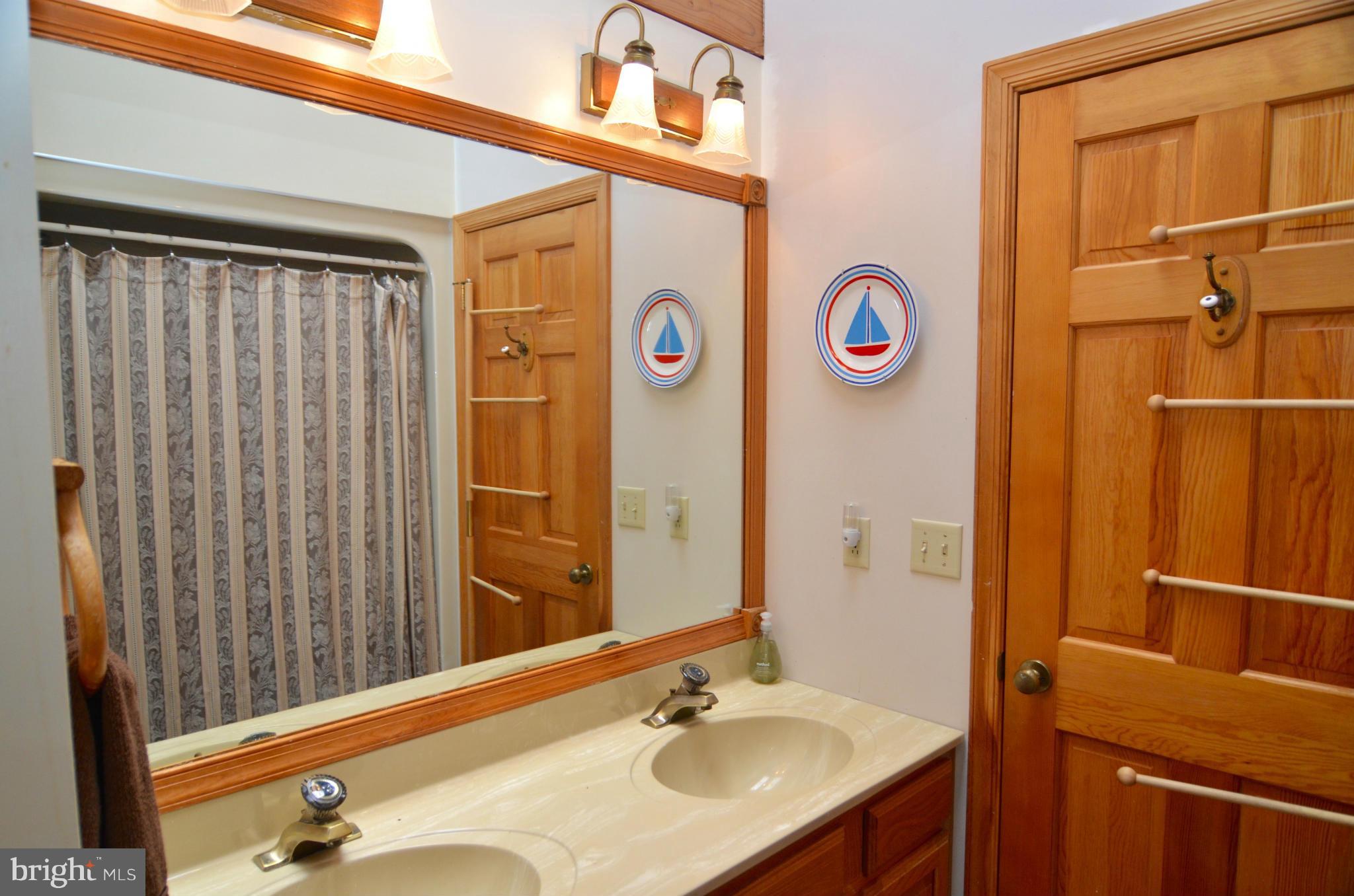 498 Pear Tree Point Road Chestertown, MD 21620 - Photo 23 of 30 Hall Bath