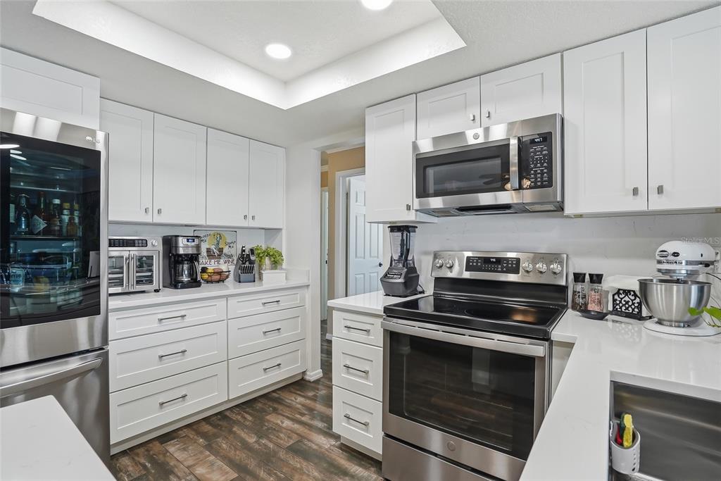 7635 Gates Circle Spring Hill, FL 34606 - Photo 15 of 50 Gallery Image 15