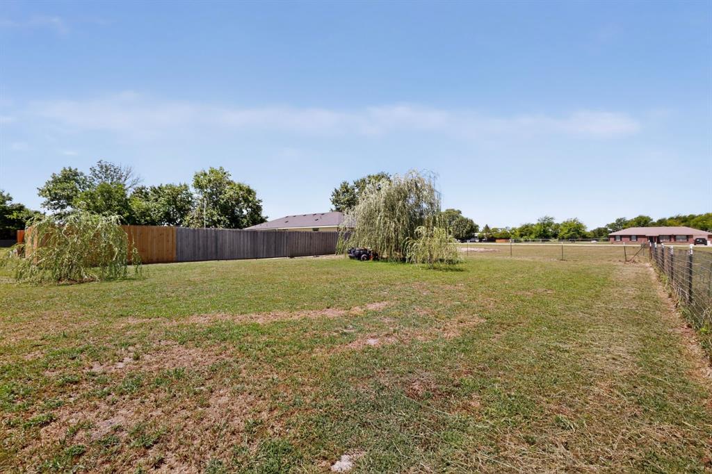 3671 Sundown Road Greenville, TX 75402 - Photo 19 of 40
