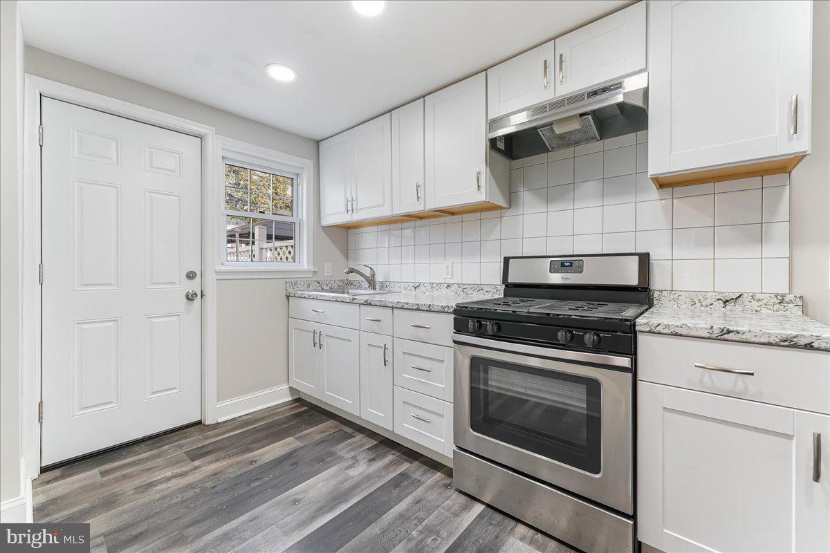 4039 Redden Road Drexel Hill, PA 19026 - Photo 5 of 27 Kitchen 1st floor