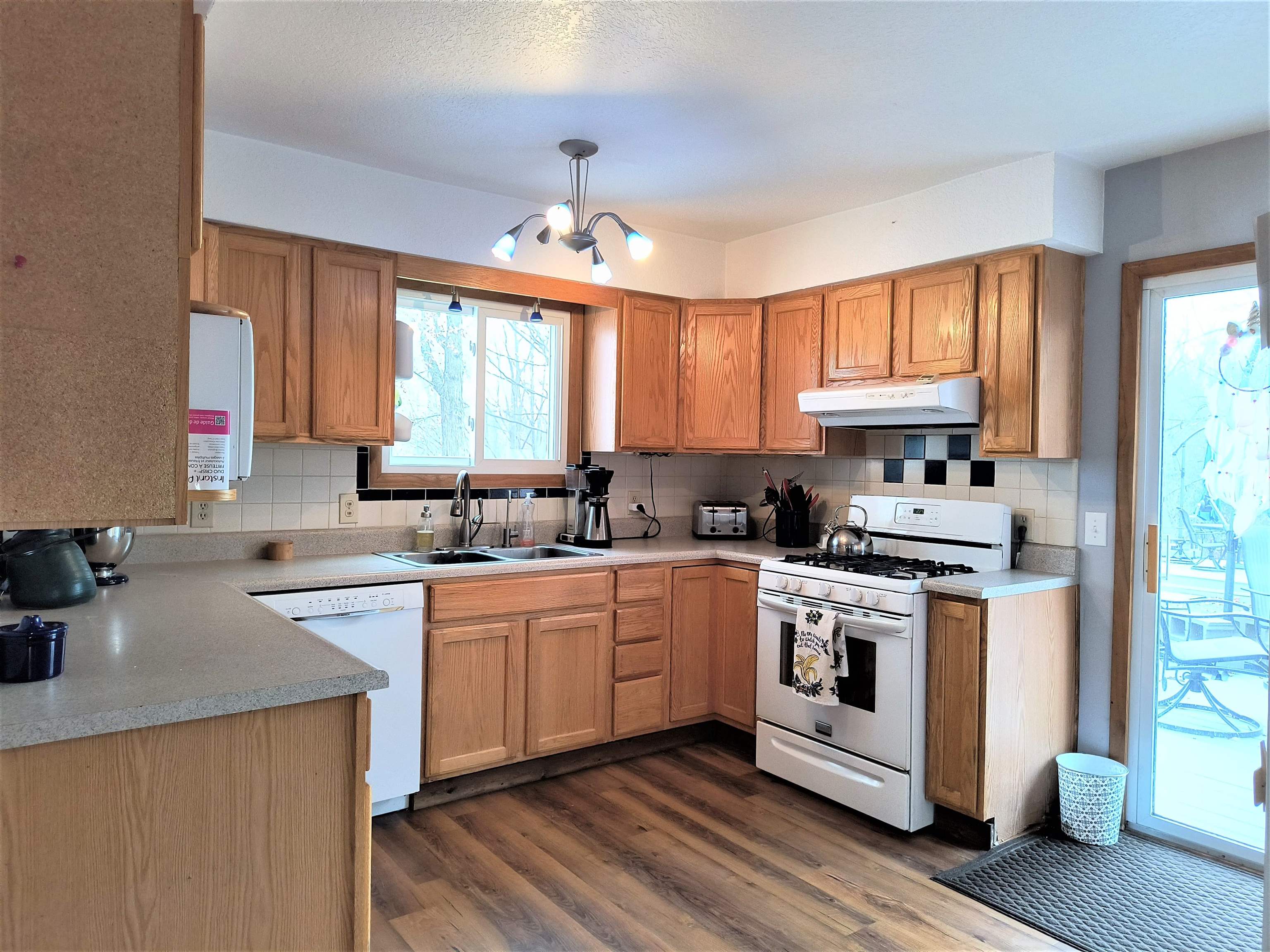 1236 South Loomis Road Mount Pleasant, MI 48858 - Photo 9 of 43