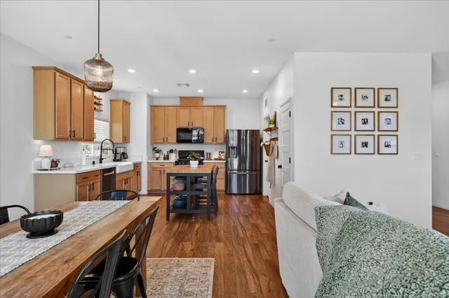 $485,000 | 2119 North Applegate Avenue, Fresno, CA 93737