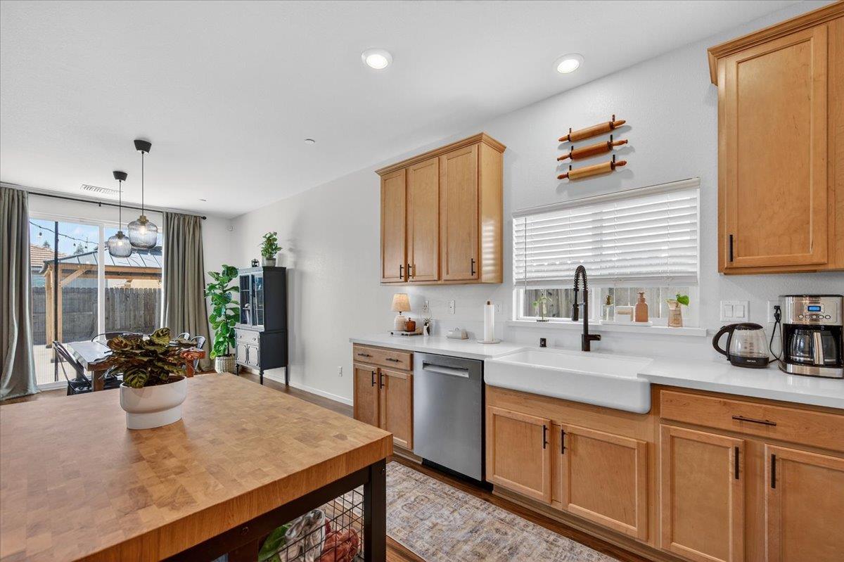 2119 North Applegate Avenue Fresno, CA 93737 - Photo 16 of 54