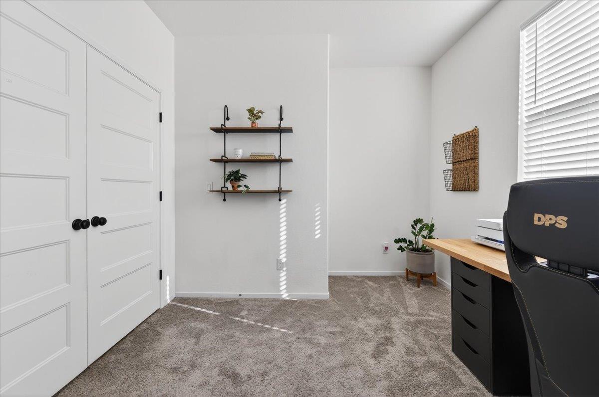 2119 North Applegate Avenue Fresno, CA 93737 - Photo 24 of 54