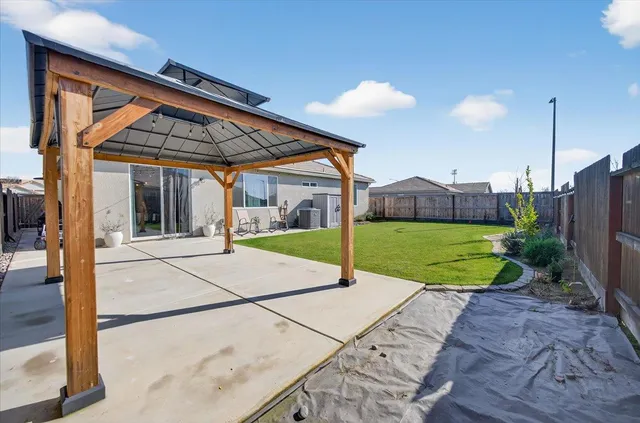 $485,000 | 2119 North Applegate Avenue, Fresno, CA 93737