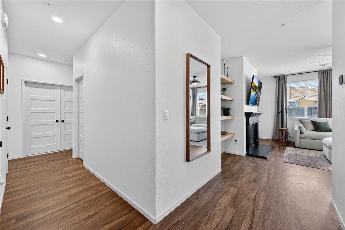 2119 North Applegate Avenue Fresno, CA 93737 - Photo 5 of 54