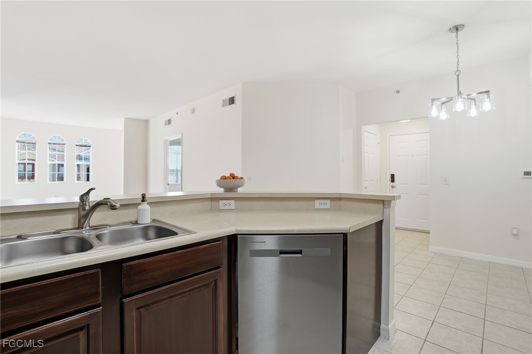 15590 Ocean Walk Circle, Unit 304 Fort Myers, FL 33908 - Photo 10 of 27