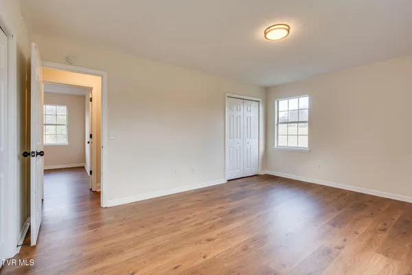 $374,999 | 100 Springview Drive, Johnson City, TN 37615