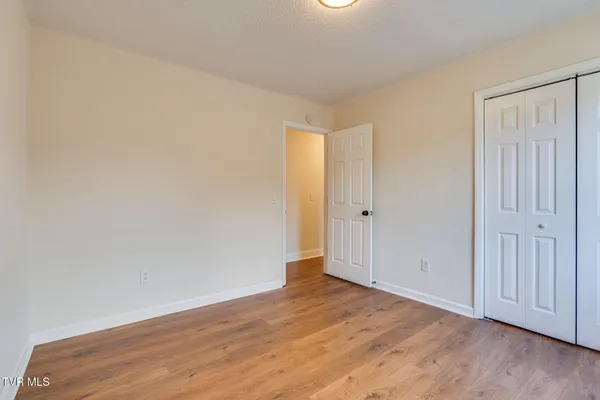 $374,999 | 100 Springview Drive, Johnson City, TN 37615