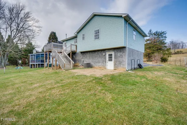 $374,999 | 100 Springview Drive, Johnson City, TN 37615