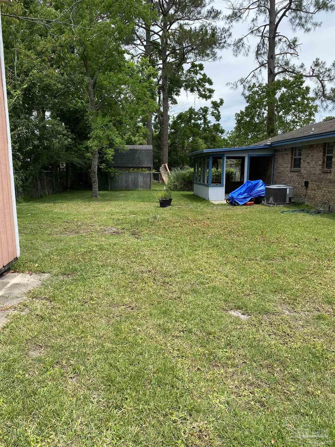 8215 Riviera Court Pensacola, FL 32506 - Photo 12 of 19