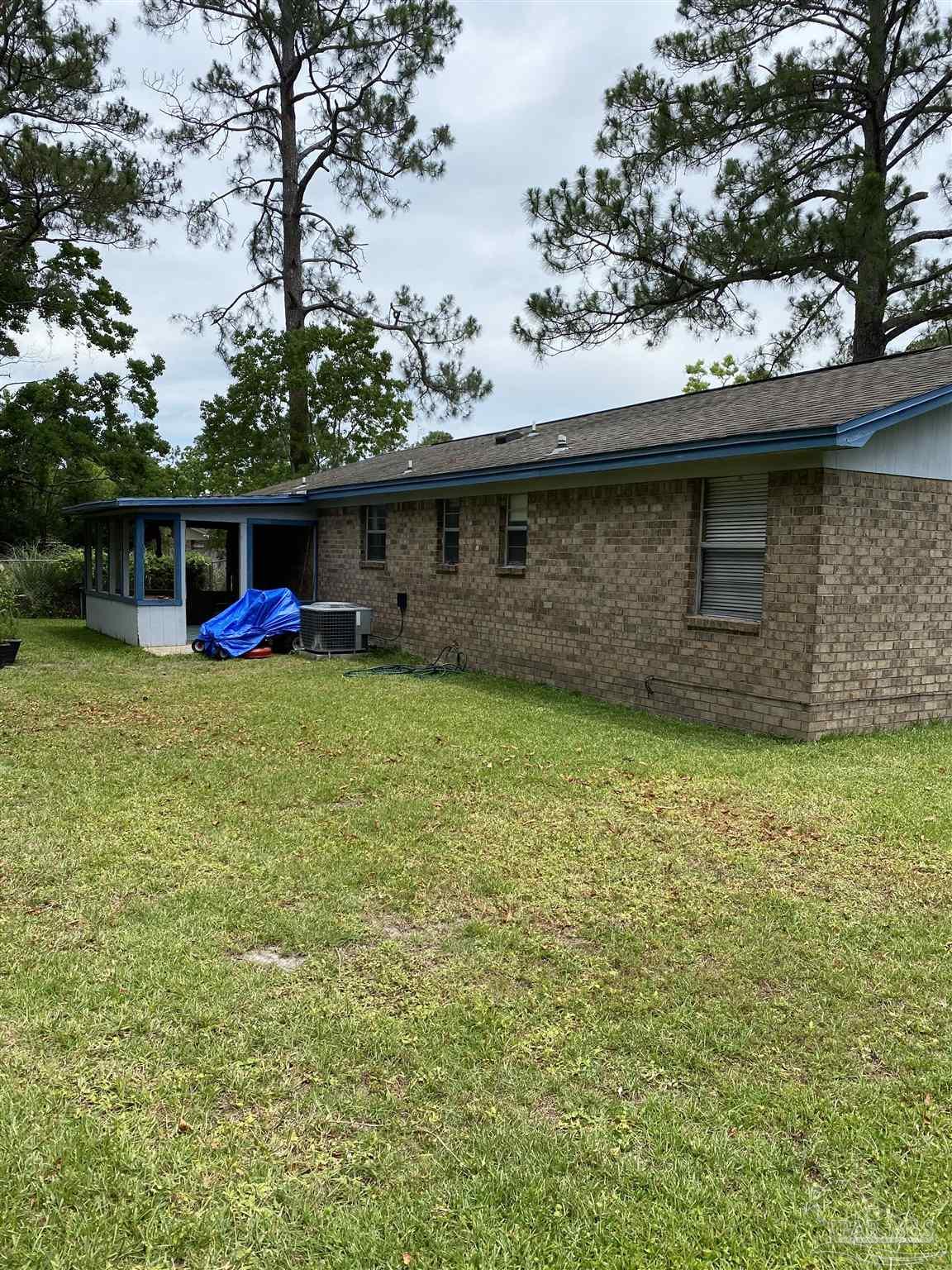 8215 Riviera Court Pensacola, FL 32506 - Photo 13 of 19
