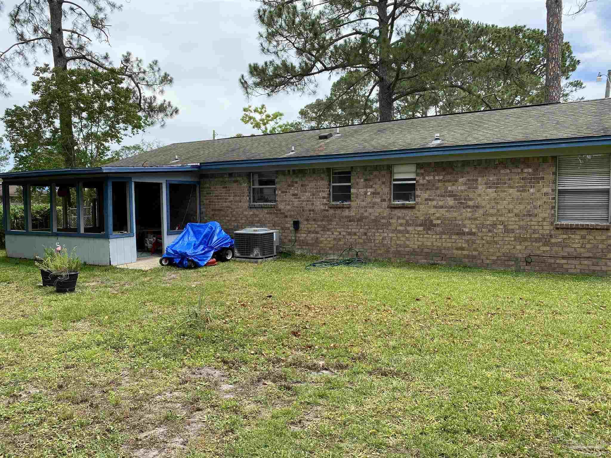 8215 Riviera Court Pensacola, FL 32506 - Photo 15 of 19