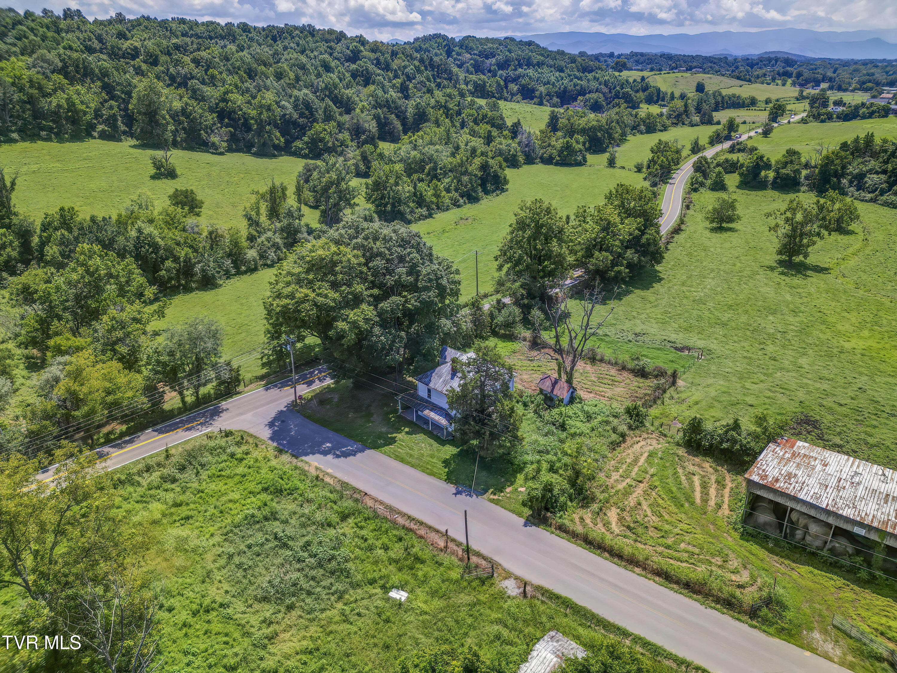 101 Shell Road, Unit 101 Jonesborough, TN 37659 - Photo 10 of 31 101 Shell Road (10)