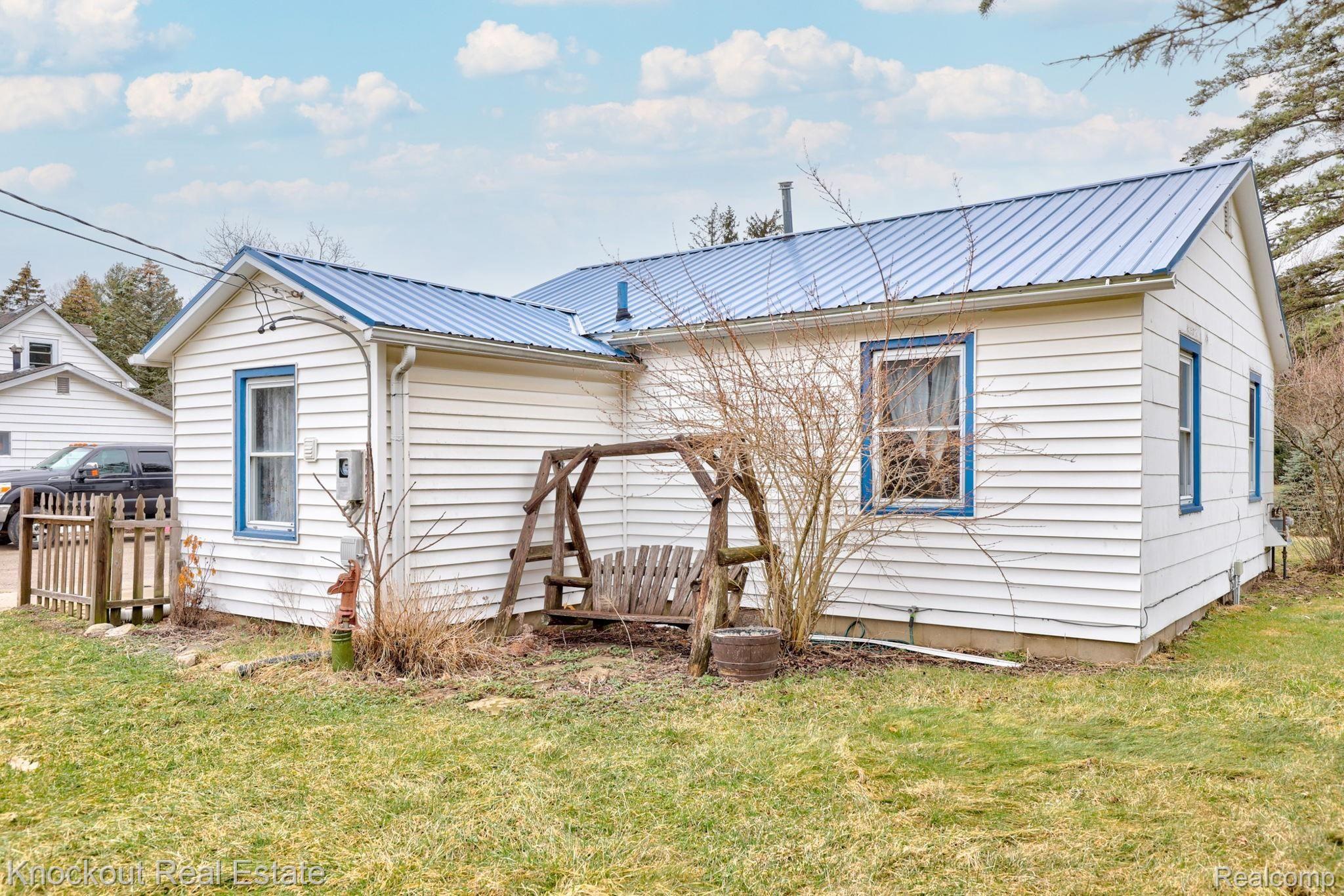 997 Day Road Vassar, MI 48768 - Photo 25 of 30 26-web-or-mls-997 Day Rd Vassar27.jpg