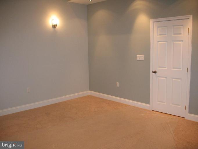 3450 Reisterstown Road Baltimore, MD 21215 - Photo 10 of 18 Master Bedroom