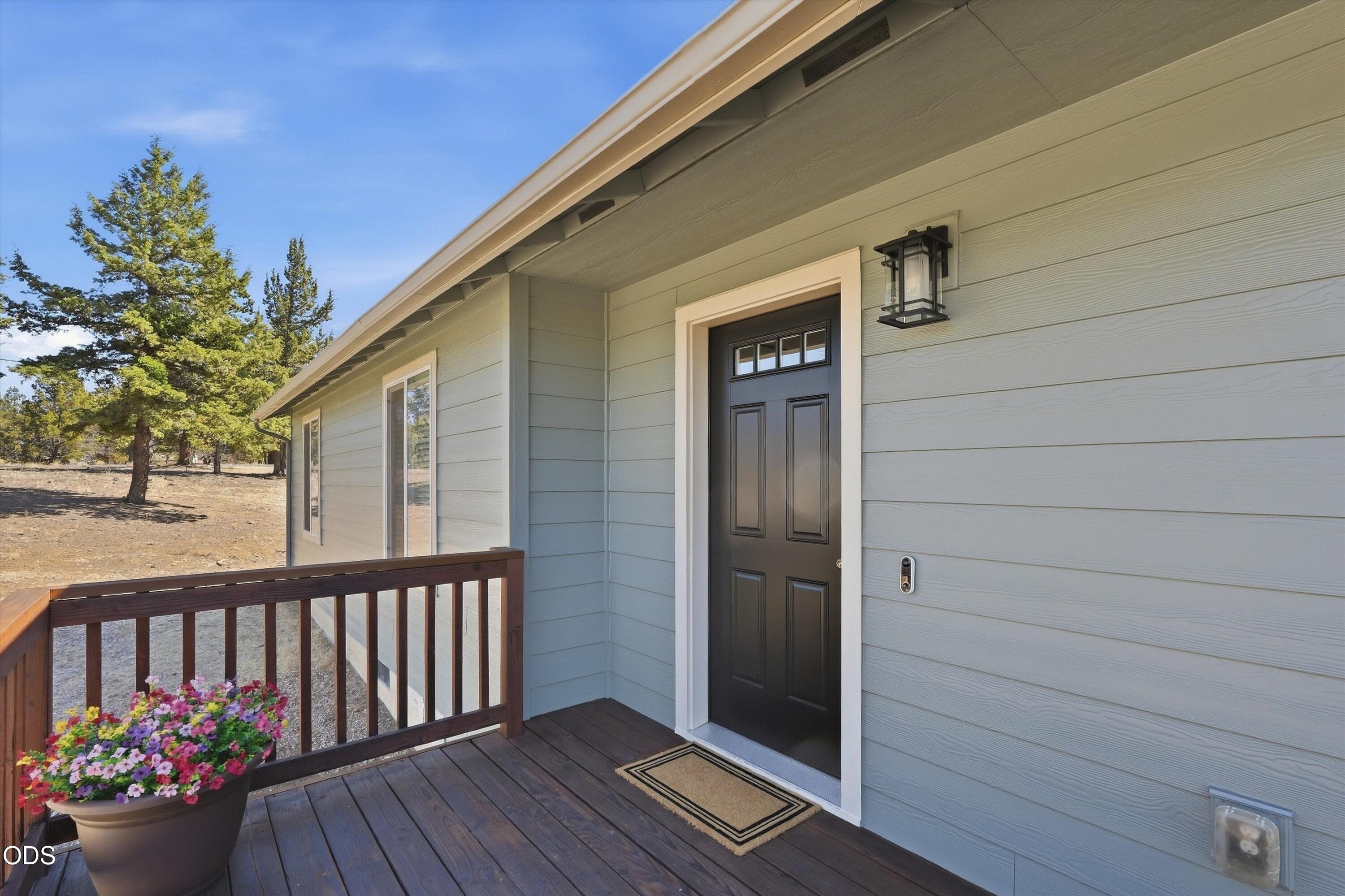 9550 Southwest Shad Road Terrebonne, OR 97760 - Photo 2 of 34 Gallery Image 2