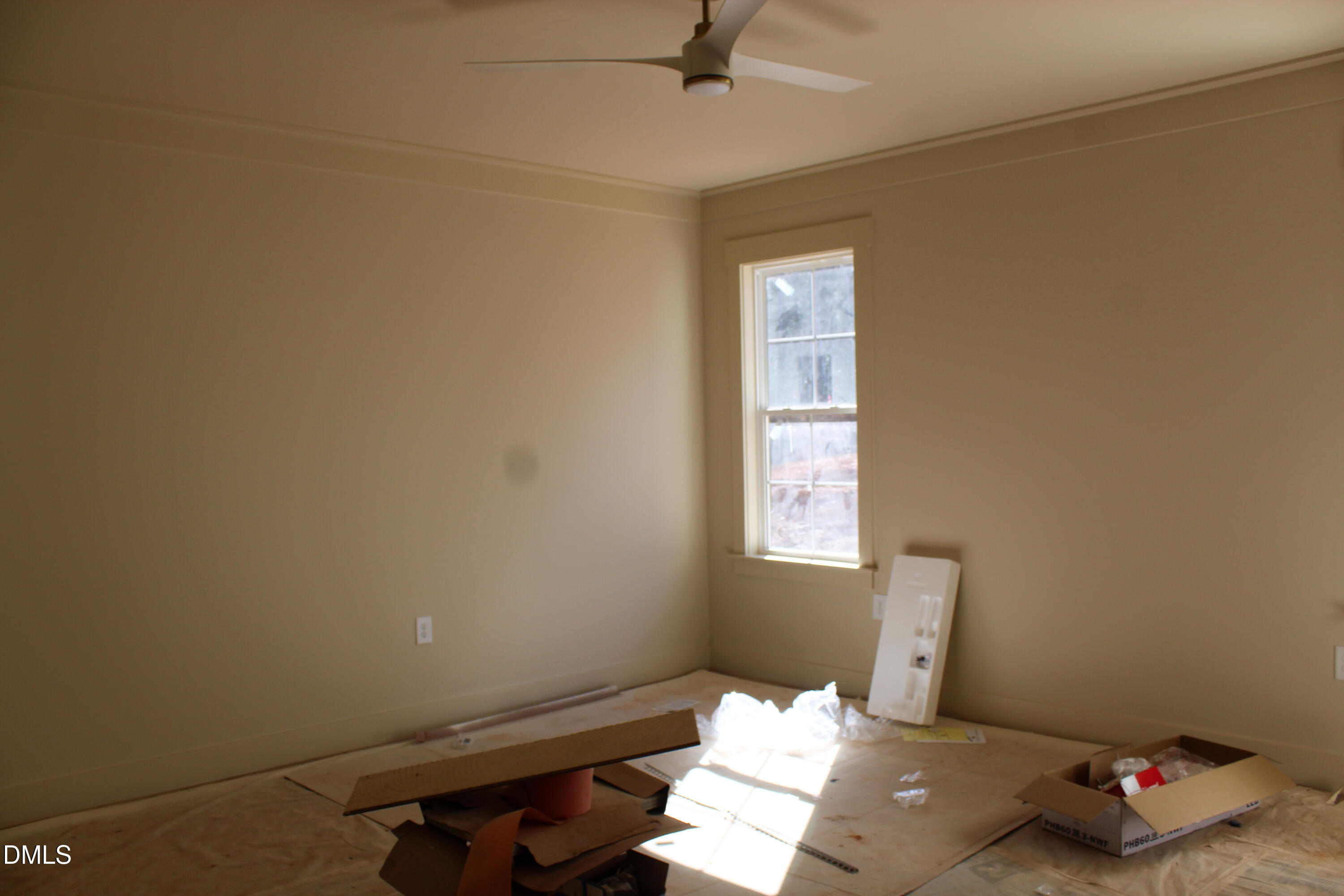 40 Stream Vw Way Spring Hope, NC 27882 - Photo 11 of 19 a room with a bed and a window