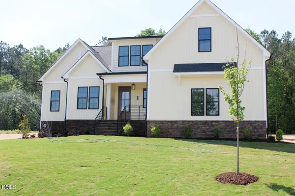 $600,000 | 40 Stream Vw Way, Spring Hope, NC 27882