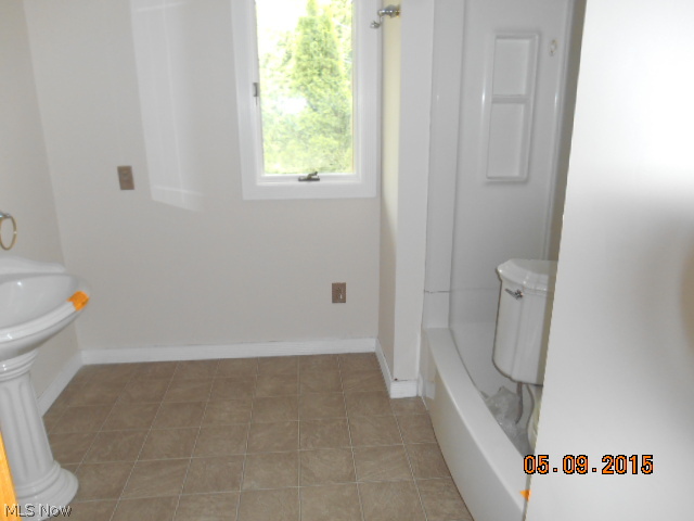 2577 Smith Road Akron, OH 44333 - Photo 9 of 16 Gallery Image 9