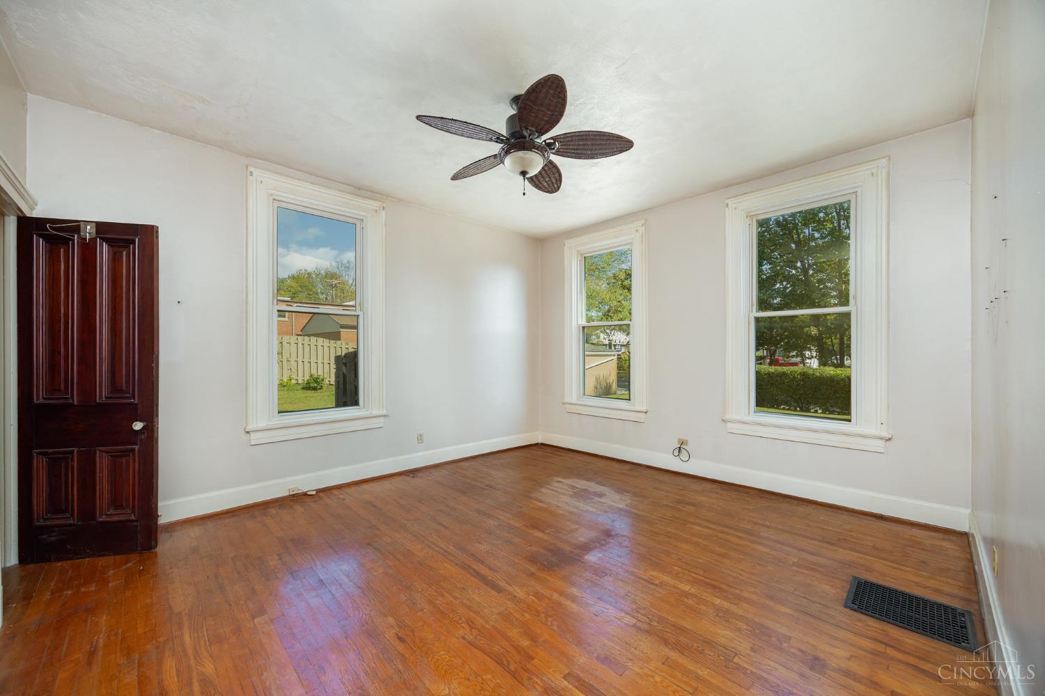 6604 River Road Cincinnati, OH 45233 - Photo 16 of 33 Gallery Image 16