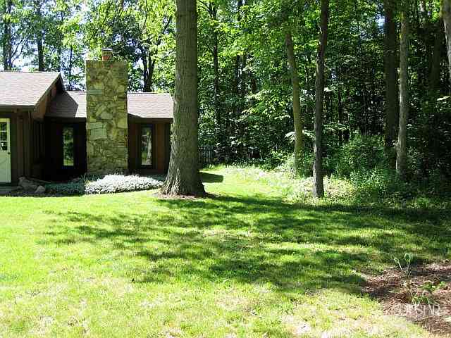 10415 Oaktree Road Fort Wayne, IN 46845 - Photo 2 of 19