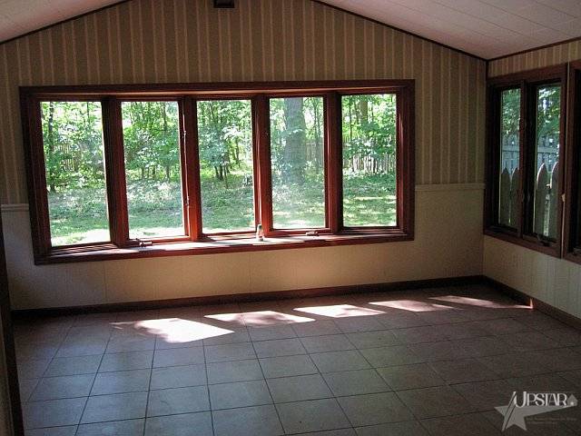 10415 Oaktree Road Fort Wayne, IN 46845 - Photo 7 of 19