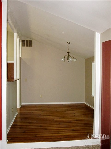 10415 Oaktree Road Fort Wayne, IN 46845 - Photo 8 of 19