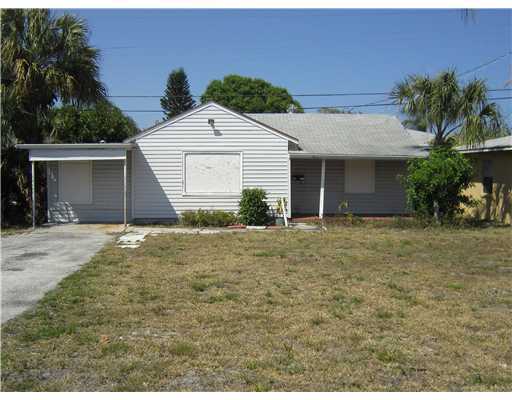 154 East 27th Street Riviera Beach, FL 33404 - Photo 1 of 5 Primary Photo