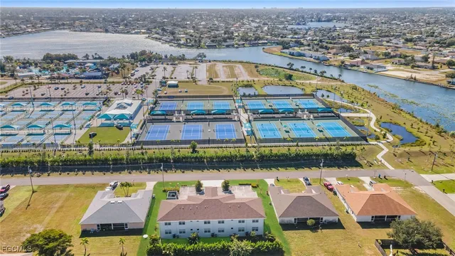 $1,600 | 275 Southwest 4th Street, Unit 120, Cape Coral, FL 33991