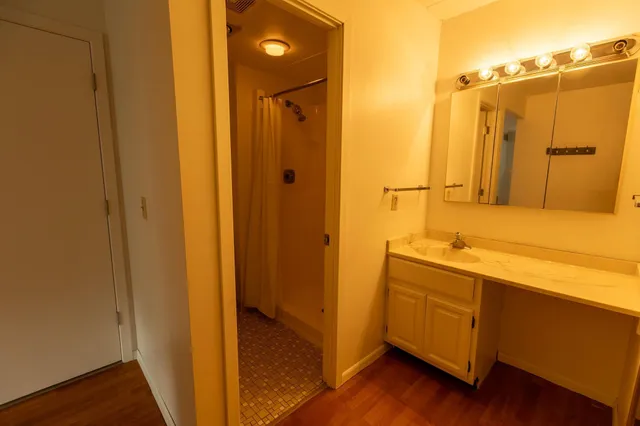 $172,700 | 3320 Louisiana Avenue South, Unit 106, St. Louis Park, MN 55426