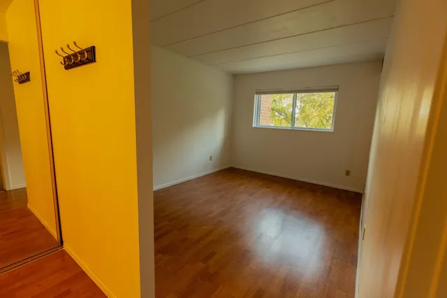 $172,700 | 3320 Louisiana Avenue South, Unit 106, St. Louis Park, MN 55426