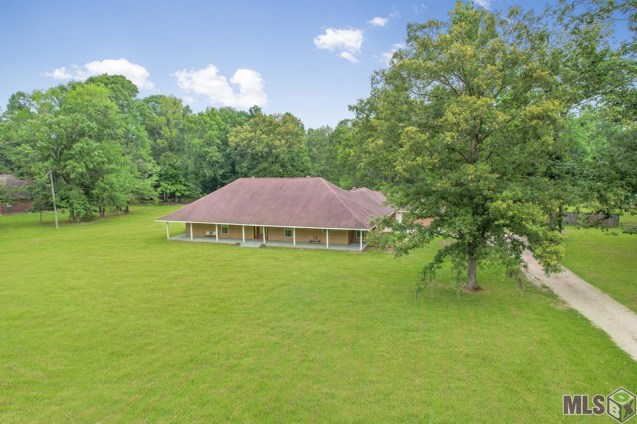 9289 Jennifer Lynn Road Denham Springs, LA 70706 - Photo 3 of 24