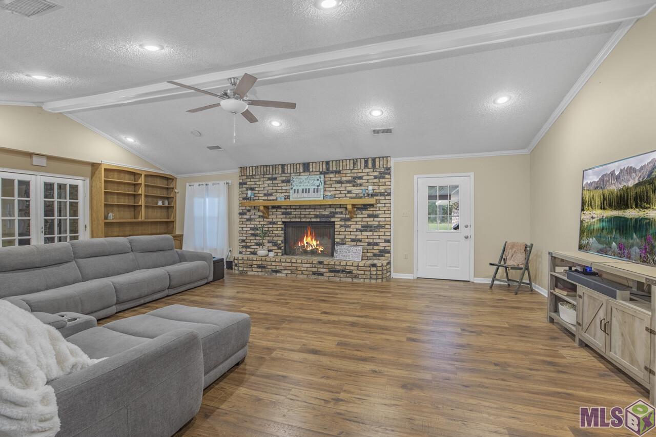 9289 Jennifer Lynn Road Denham Springs, LA 70706 - Photo 9 of 24