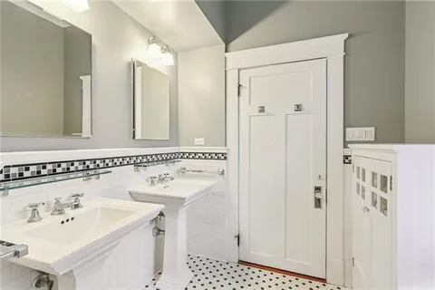 $575,000 | 8220 Apricot Street, New Orleans, LA 70118