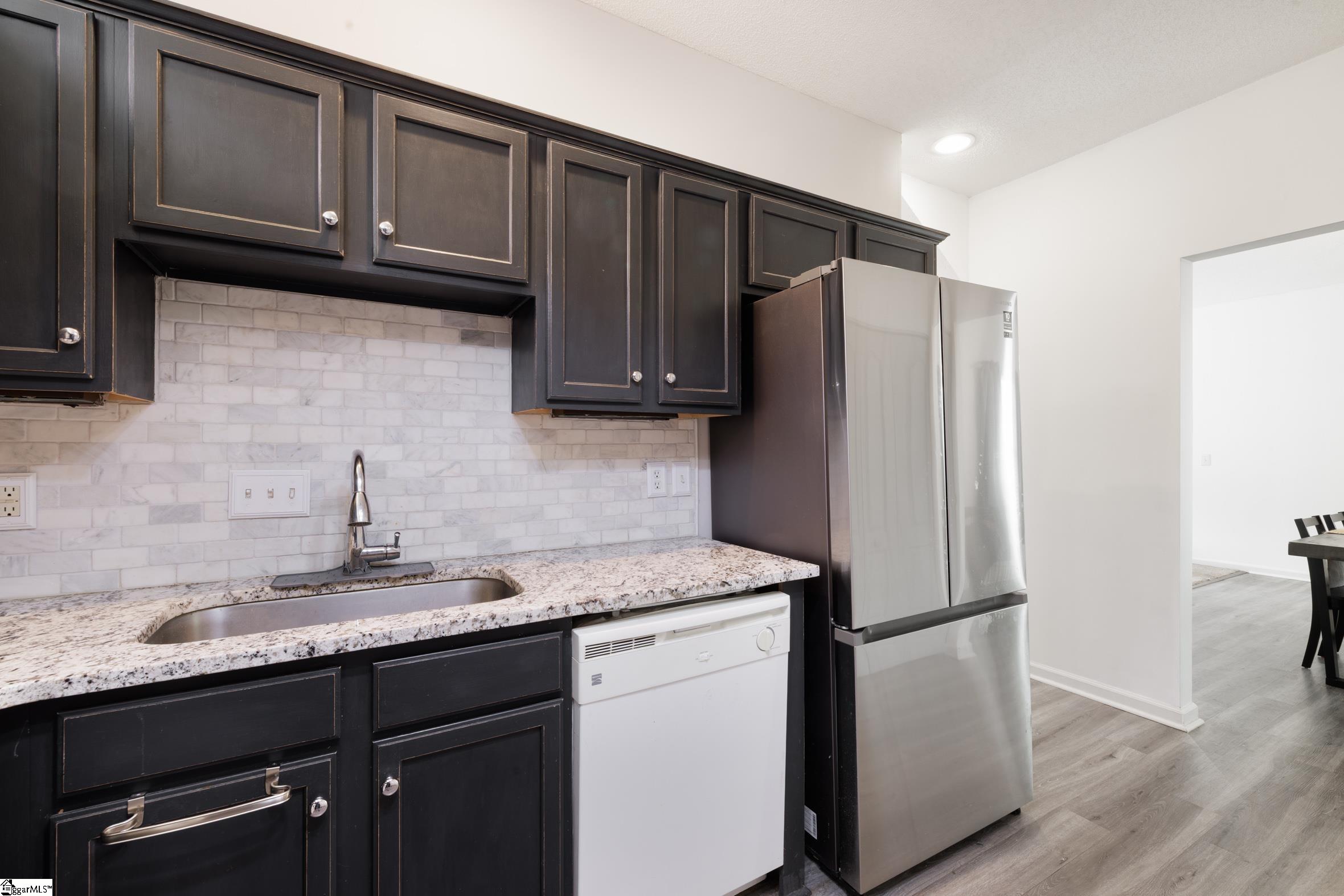 116 Nobska Light Court Simpsonville, SC 29681 - Photo 9 of 34