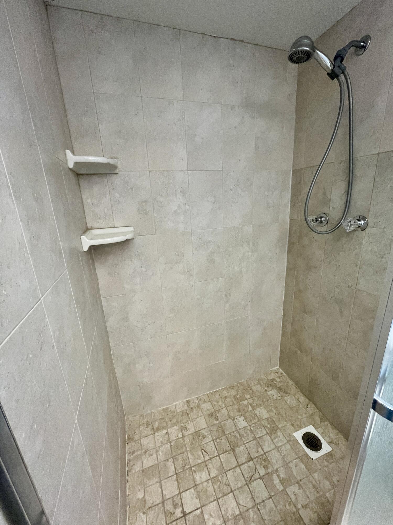 2500 Fiore Way, Unit 1110 Delray Beach, FL 33445 - Photo 15 of 21 IMG_2981