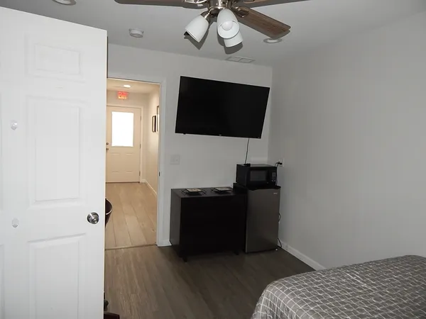 $599,500 | 1926 North Linwood Avenue, Davenport, IA 52804