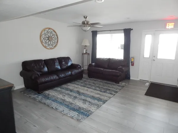 $599,500 | 1926 North Linwood Avenue, Davenport, IA 52804