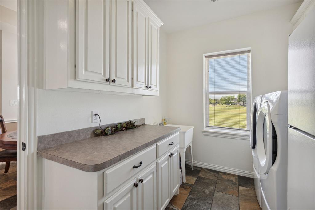 626 Scoggins Road Tioga, TX 76271 - Photo 18 of 39