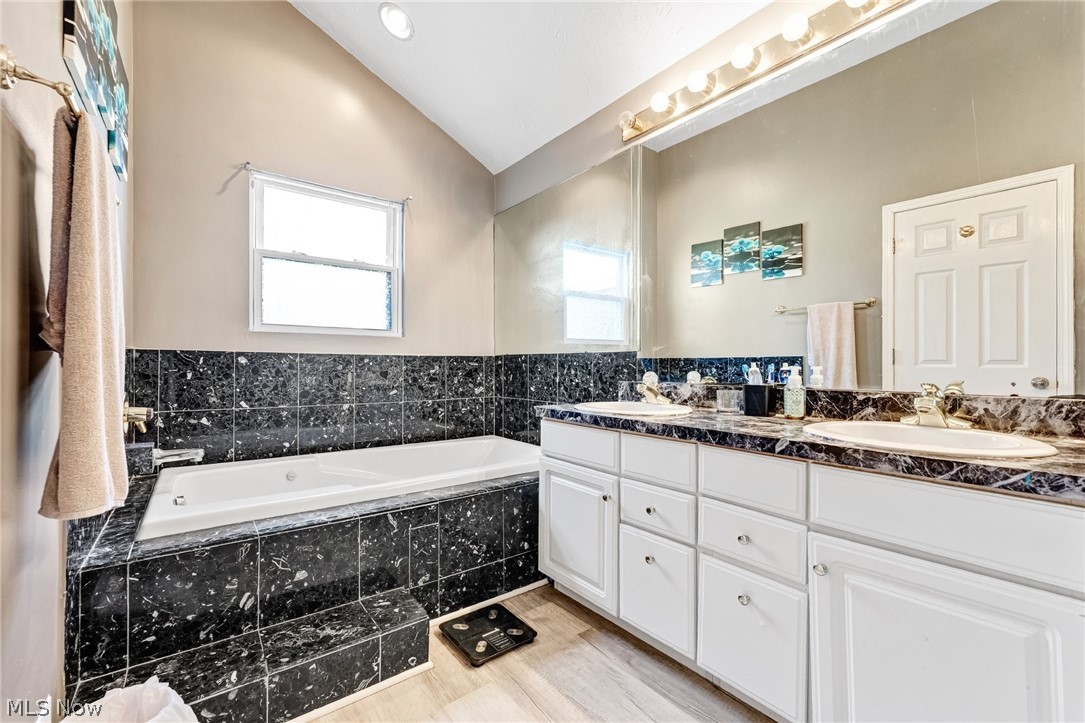 2984 Rockefeller Road Wickliffe, OH 44092 - Photo 26 of 38 Gallery Image 26