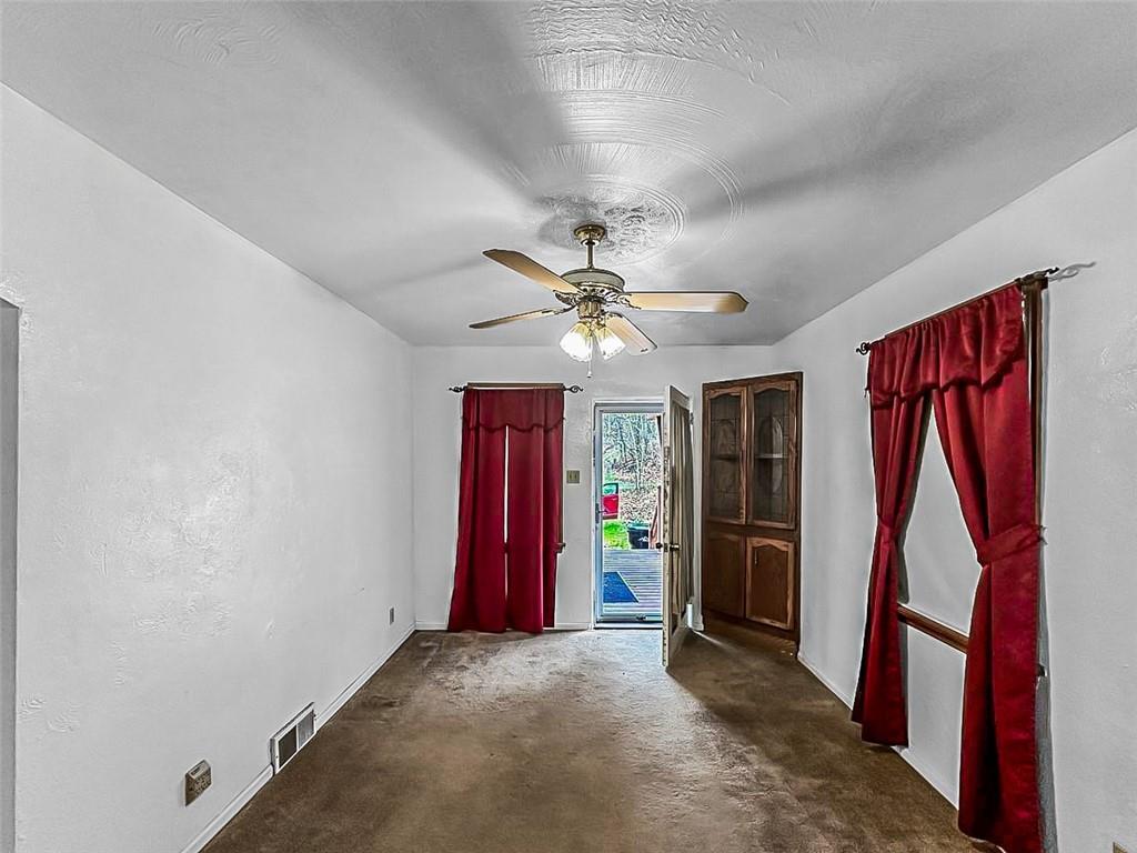 14581 Murrysville Road Trafford, PA 15085 - Photo 3 of 23