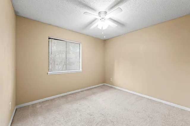 $1,600 | 208 Bartonwood Court, Niceville, FL 32578