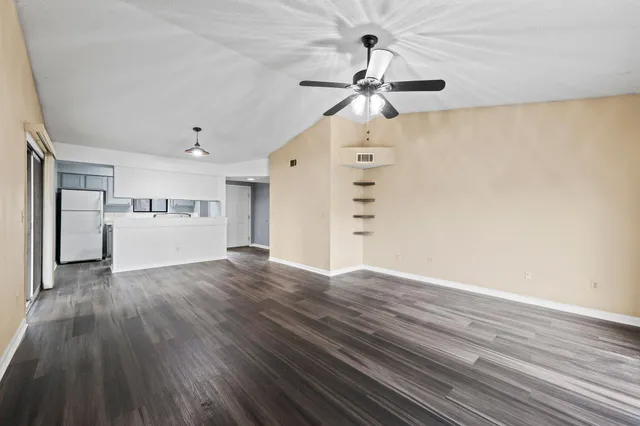 $1,600 | 208 Bartonwood Court, Niceville, FL 32578