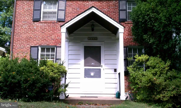 $3,050 | 9412 Columbia Boulevard, Silver Spring, MD 20910