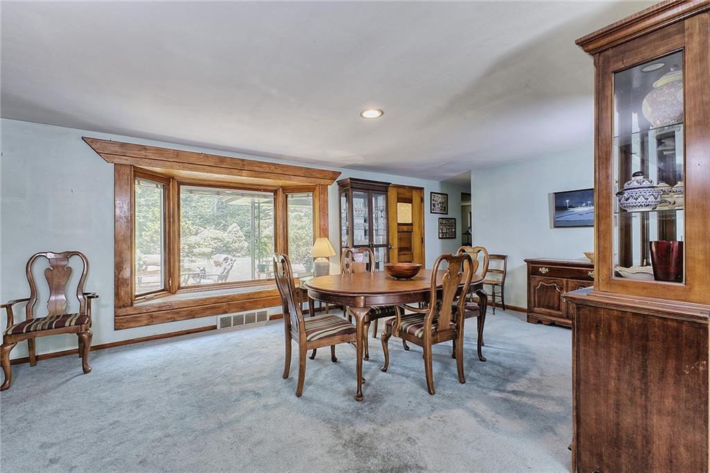 1402 Rolling Acres Road Latrobe, PA 15650 - Photo 2 of 25 Gallery Image 2