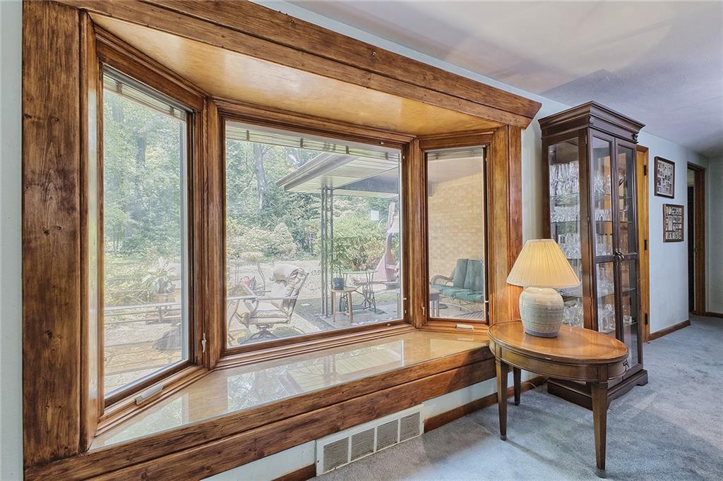 1402 Rolling Acres Road Latrobe, PA 15650 - Photo 5 of 25 Gallery Image 5