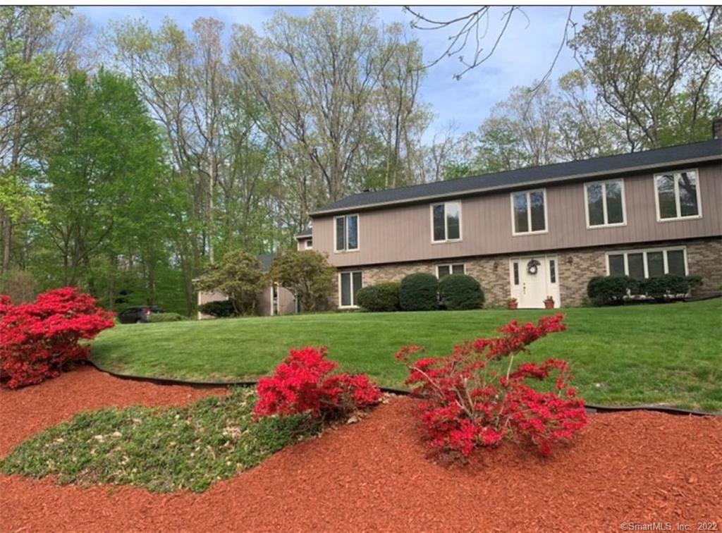 95 Ridgeview Circle, Guilford, CT 06437 Compass